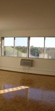 Appartement 3 chambres à louer Côte-Saint-Luc à 5150 MacDonald - Photo 1