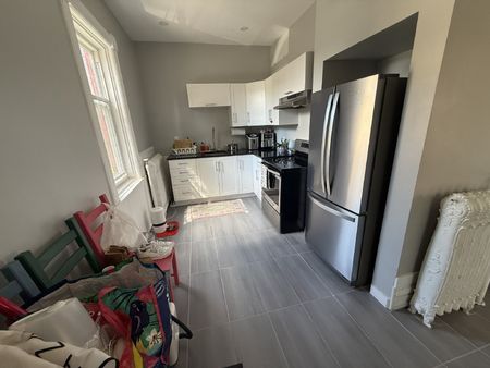 286 Charlotte Street - 3 - Photo 3