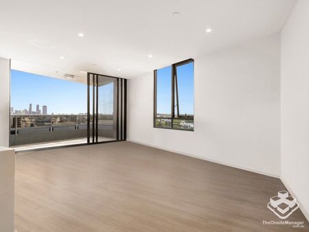 15th Floor Amazing City and River Views - Photo 2