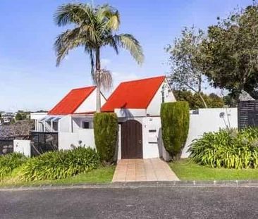 Sunny spacious house with sea views - Photo 4