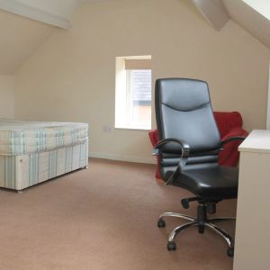 Hazel Street (2 bed) - Photo 2