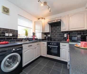 2 bedroom terraced house to rent - Photo 6