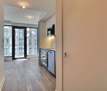 Loft / Studio for rent, Montréal (Ville-Marie) - Photo 2