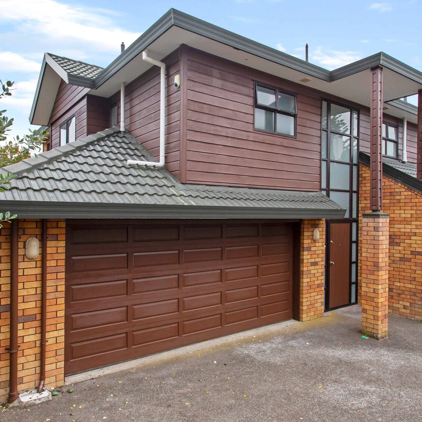 Spacious Family Living in Premium Epsom Location - Photo 1