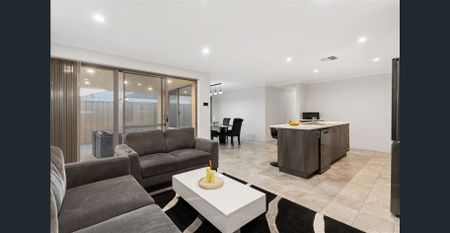 IDEAL FAMILY HOME (AVAILABLE FROM 5TH DECEMBER) - Photo 4