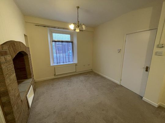 3 bedroom end of terrace house to rent - Photo 1