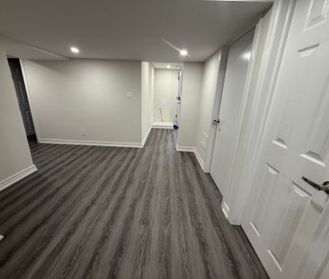 For Lease - 71 Grainger Crescent, Ajax, Ontario - Photo 2