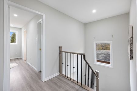 For Lease - 124 Laidlaw Drive, Barrie, Ontario - Photo 3