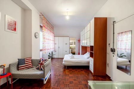 Via Privata Esiodo, Milan, Lombardy 20126 - Photo 2