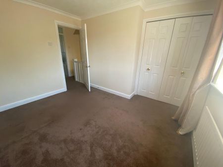 2 bedroom terraced house to rent - Photo 4