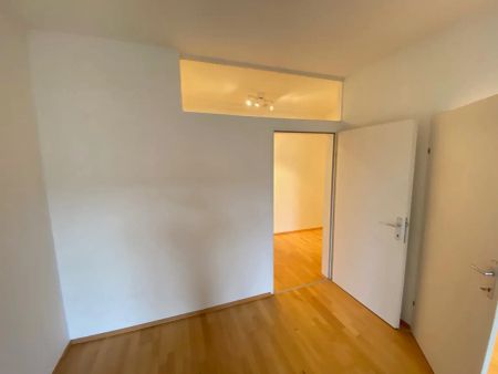 2 ZIMMERWOHNUNG IM SANIERTEN ALTBAU IN ALTURFAHR - Photo 4