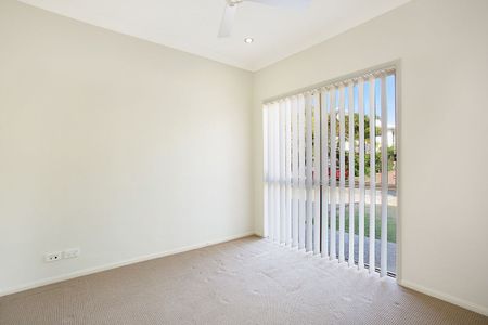 Large corner block! - Photo 3