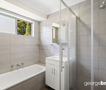 Easy Living Home!!! - Photo 3