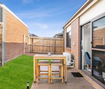 Sun-drenched Home, Corner Block - 10 Minutes from Surf Coast - Photo 5