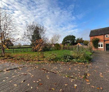 4 bedroom detached house to rent - Photo 2