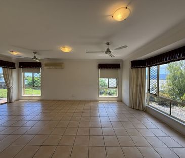 New to the market - Spacious Family Home in Bentley Park - Photo 6