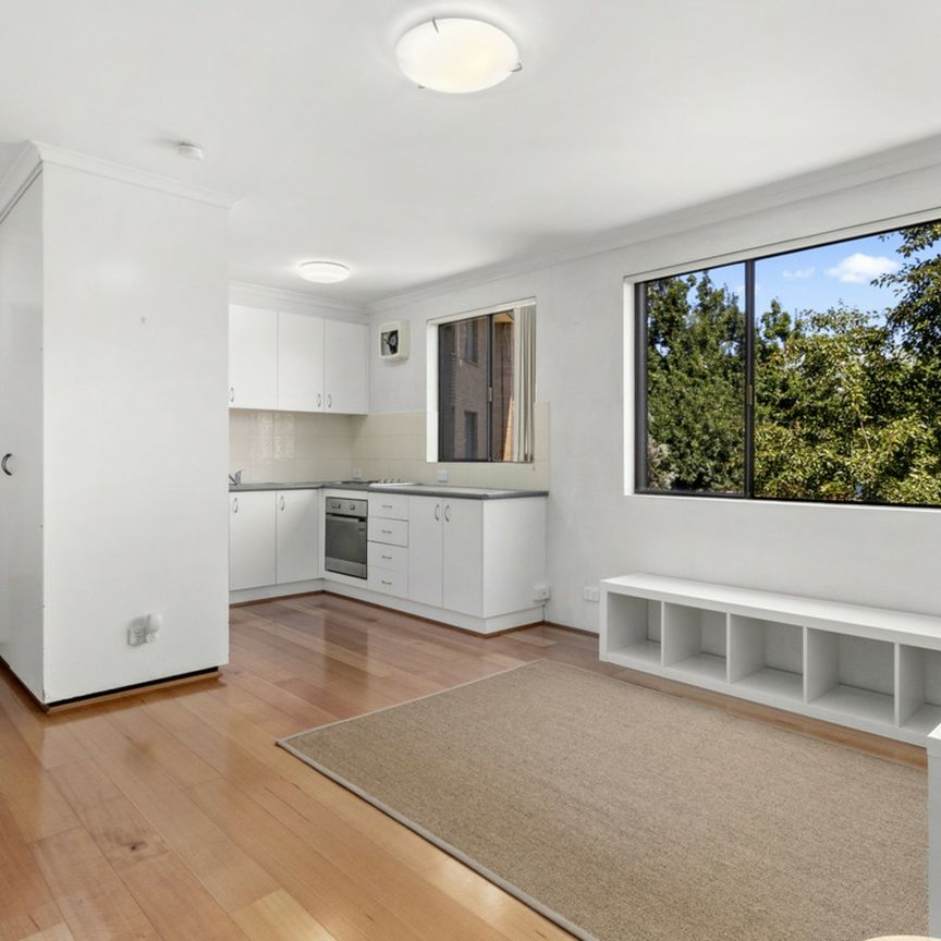 The Perfect Apartment In The Inner North! - Photo 1