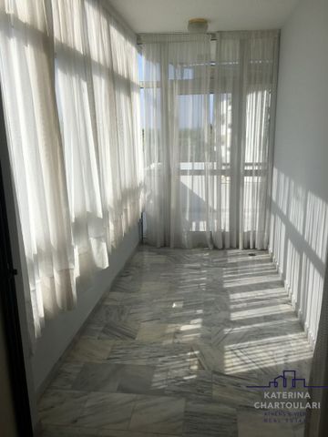 Ενοικίαση κατοικίας, 225 τ.μ., Γλυφάδα, 2.500 € - Photo 4