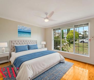 “UPDATED HOME IN ROSEMEADOW !!” - Photo 4