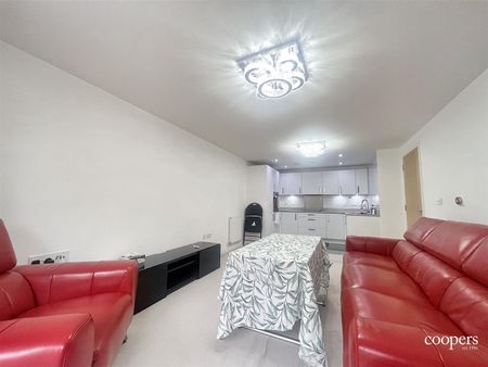 2 bedroom apartment - Photo 4