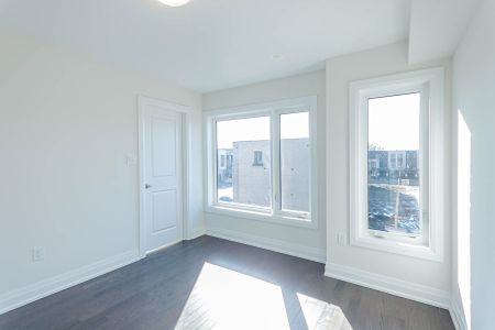 For Lease - 37 Wild Rose Gardens Unit# 2, Toronto, Ontario - Photo 3