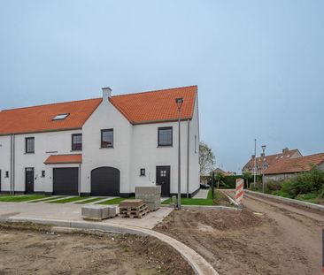 Nieuwbouw woning in een nieuwe residentiële wijk - Photo 1