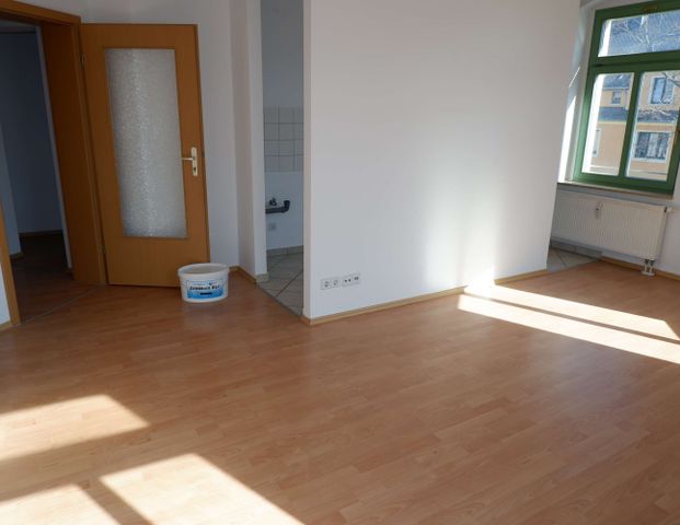 Moderne 2-Zi.-Whg. mit Balkon im 2 OG + Laminat ! - Photo 1