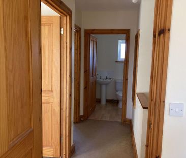 3 bedroom semi-detached house to rent - Photo 3