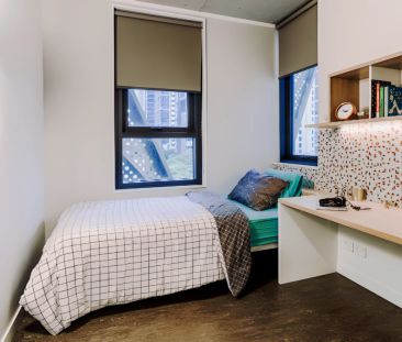 Standard Room in 5-Bed Apartment with Courtyard - Photo 6