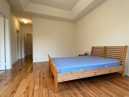 For Lease - 16 Hewison Avenue, Richmond Hill, Ontario - Photo 2