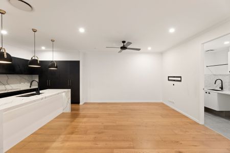 Elevated Living in the Heart of Hawthorne - Photo 2