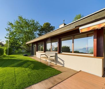 ENTIÈREMENT RÉNOVÉ ET MEUBLÉ, VUE IMPRENABLE - Photo 1