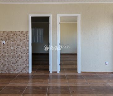 Casa com 2 quartos e 70m² para alugar em Harmonia, Canoas. - Photo 1