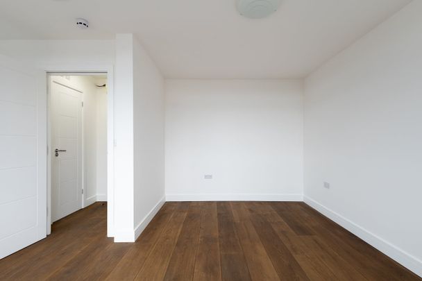 Studio Flat, Ballards Lane, N3 - Photo 1