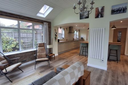 Priory Road - Photo 5