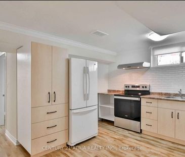 For Lease - 243 Harrygan Crescent, Richmond Hill, Ontario - Photo 3