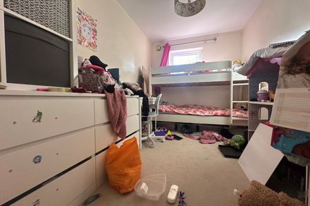 Long Down Avenue, BRISTOL - Photo 2