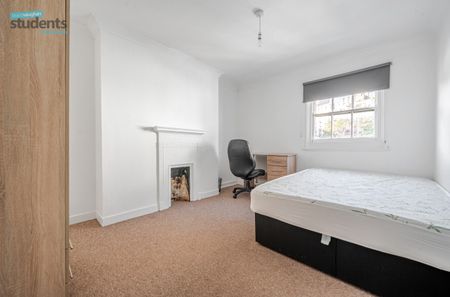 5 bedroom terraced house to rent - Photo 2