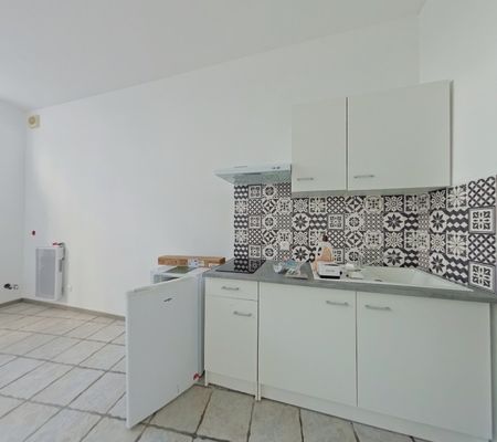 Location Appartement 1 pièce 30m² VIVONNE 86370 - Photo 5