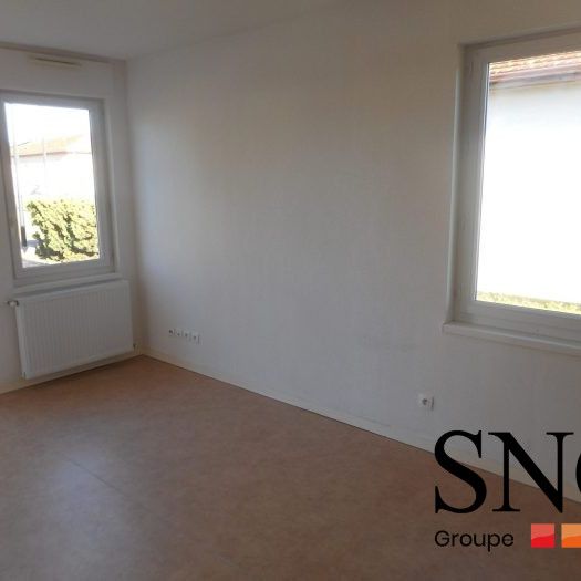 T2 MEUBLE AVEC JARDIN + PARKING - Photo 1