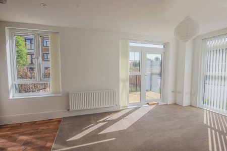 Claud Hamilton Way, Priory Gate, Mill Road, Hertford - Photo 2