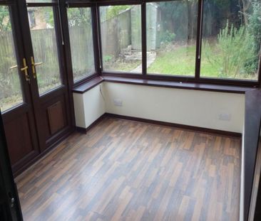 3 bedroom house to rent - Photo 2