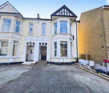 2 bedroom ground floor flat to rent - Photo 6