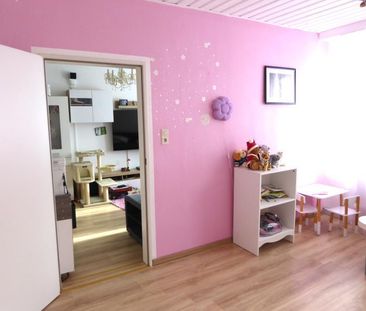 N-Lichtenhof: Schöne 4-Zi-Whg (4.OG o Lift), EBK, Bad-WC getrennt - Photo 2