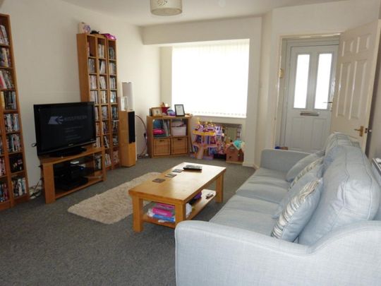 2 bedroom terraced house to rent - Photo 1