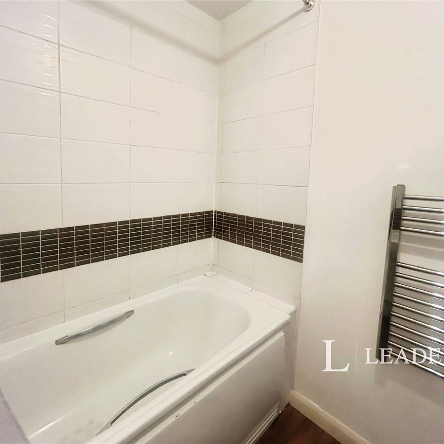 1 bedroom apartment to rent St. Georges Terrace, Cheltenham, Gloucestershire, GL50 - Photo 1