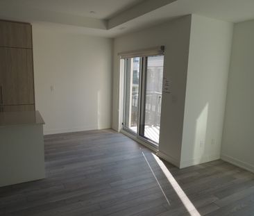 For Lease - 6 Red Squirrel Lane Unit# C302, Richmond Hill, Ontario - Photo 3