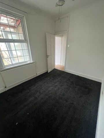 Room in a Shared Flat, Odessa Road, E7 - Photo 3