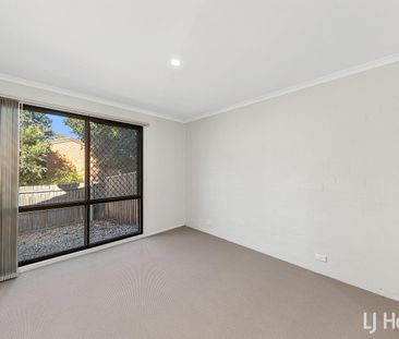 34 Enright Crescent, Florey ACT 2615 - Townhouse For Rent | Domain - Photo 2