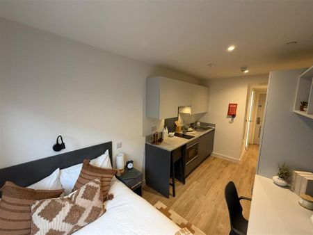 Studio to rent - Photo 2